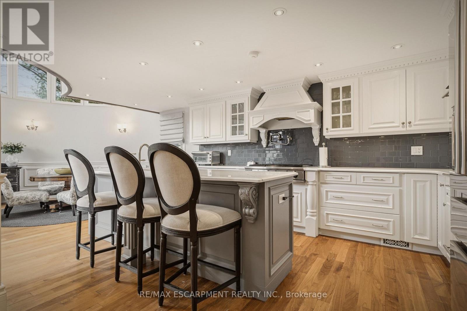 74 Oak Knoll Drive, Hamilton, Ontario  L8S 4C4 - Photo 16 - X12914060