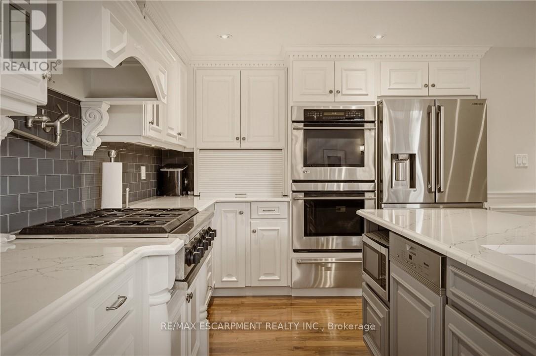 74 Oak Knoll Drive, Hamilton, Ontario  L8S 4C4 - Photo 19 - X12914060