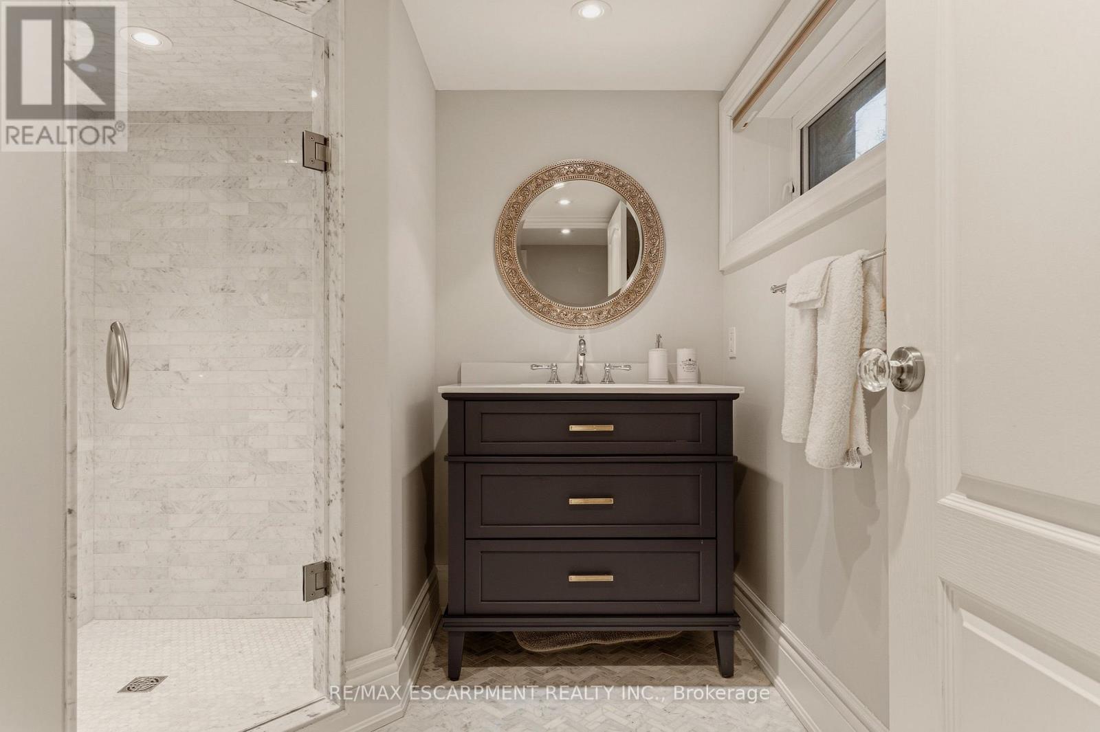 74 Oak Knoll Drive, Hamilton, Ontario  L8S 4C4 - Photo 43 - X12914060