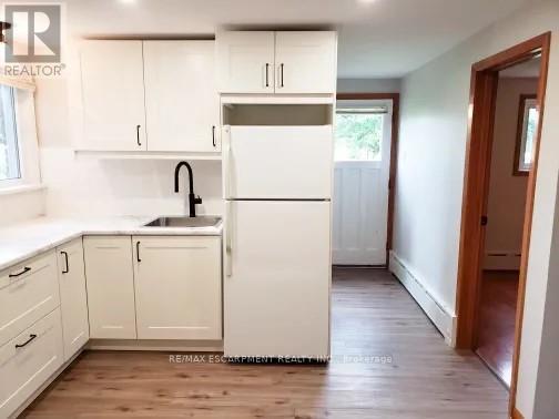 Lower - 300 Knoll Street, Port Colborne (Main Street), Ontario  L3K 5B9 - Photo 4 - X12914062