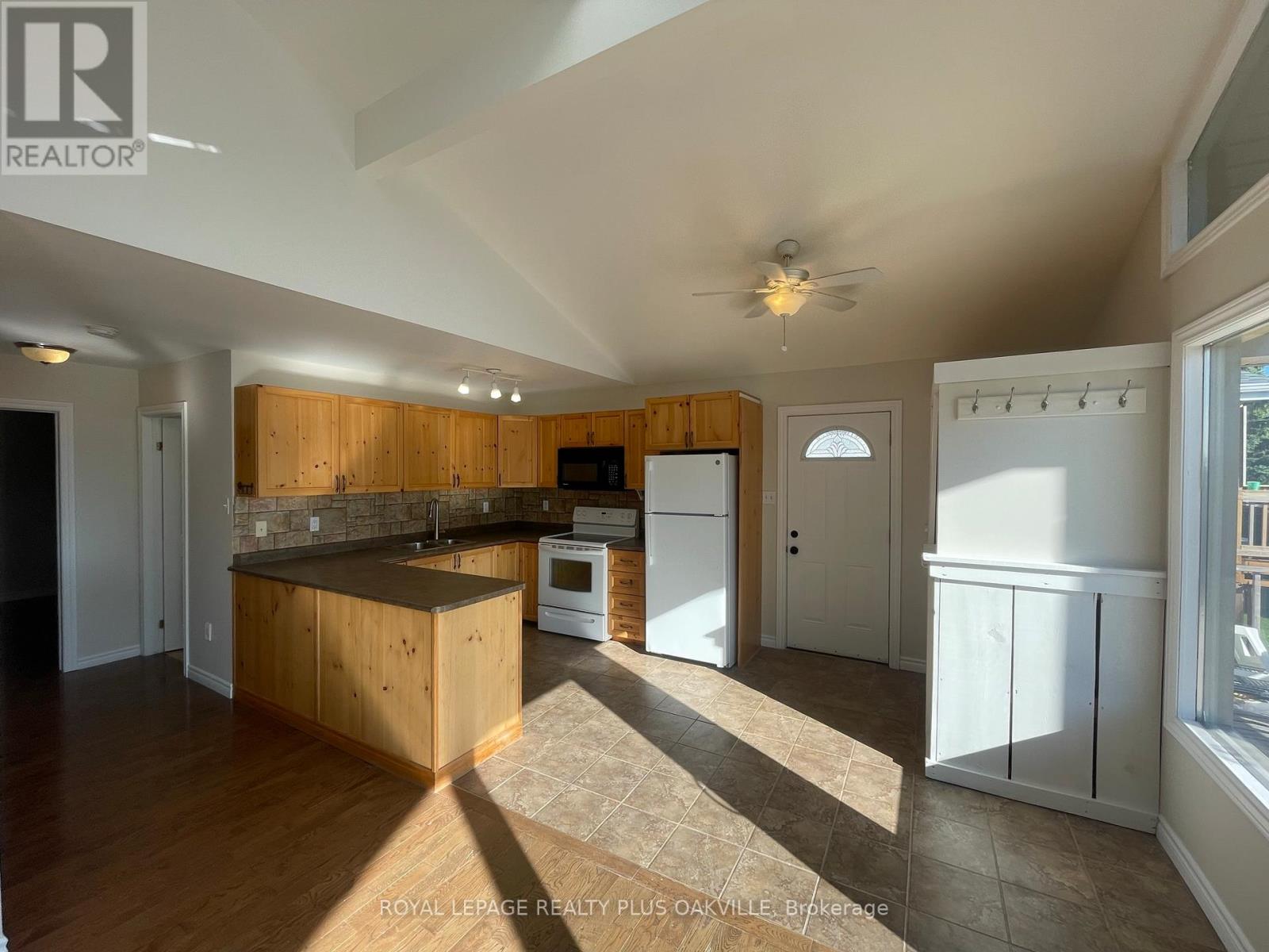 62 Crozier Street, East Luther Grand Valley (Grand Valley), Ontario  L9W 5N6 - Photo 8 - X12914086