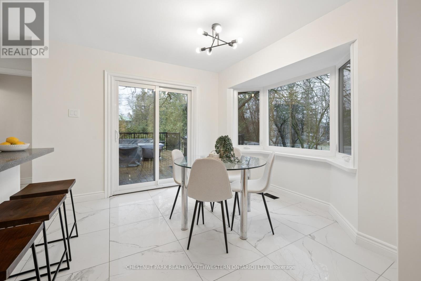 757 Westmount Road W, Kitchener, Ontario  N2M 1S3 - Photo 24 - X12914104