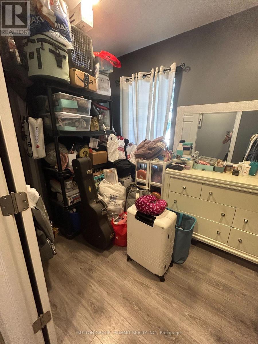 8 St Matthews Avenue, Hamilton (Beasley), Ontario  L8L 5P3 - Photo 9 - X12914124