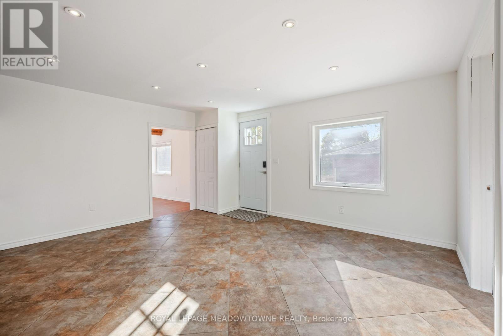 34 Crozier Street, East Luther Grand Valley (Grand Valley), Ontario  L0N 1G0 - Photo 19 - X12914172