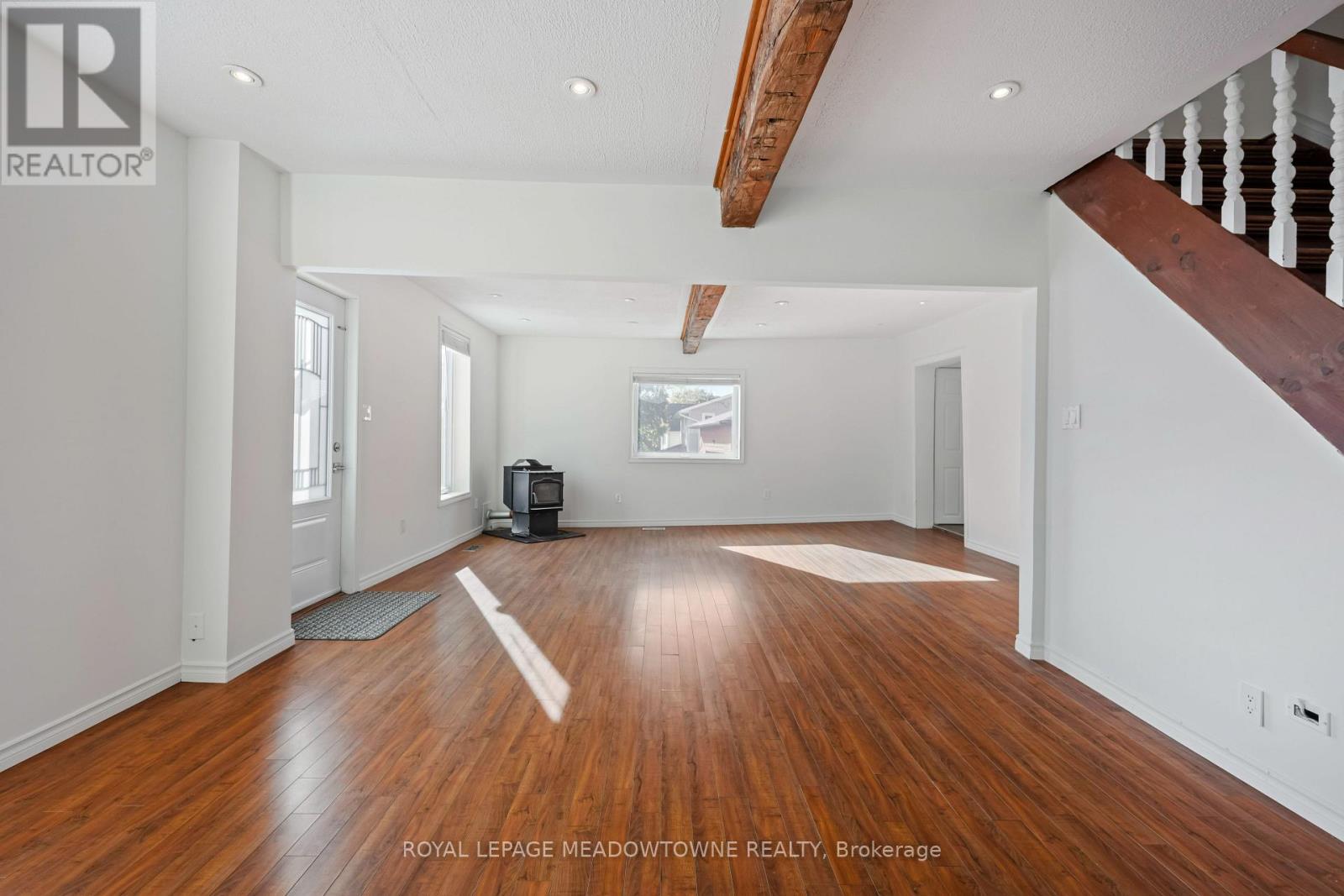 34 Crozier Street, East Luther Grand Valley (Grand Valley), Ontario  L0N 1G0 - Photo 9 - X12914172