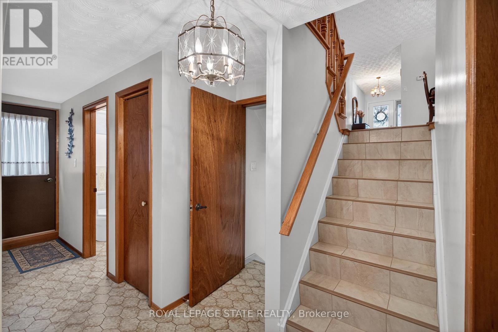 71 Ellington Avenue, Hamilton (Stoney Creek), Ontario  L8E 3T5 - Photo 26 - X12914174