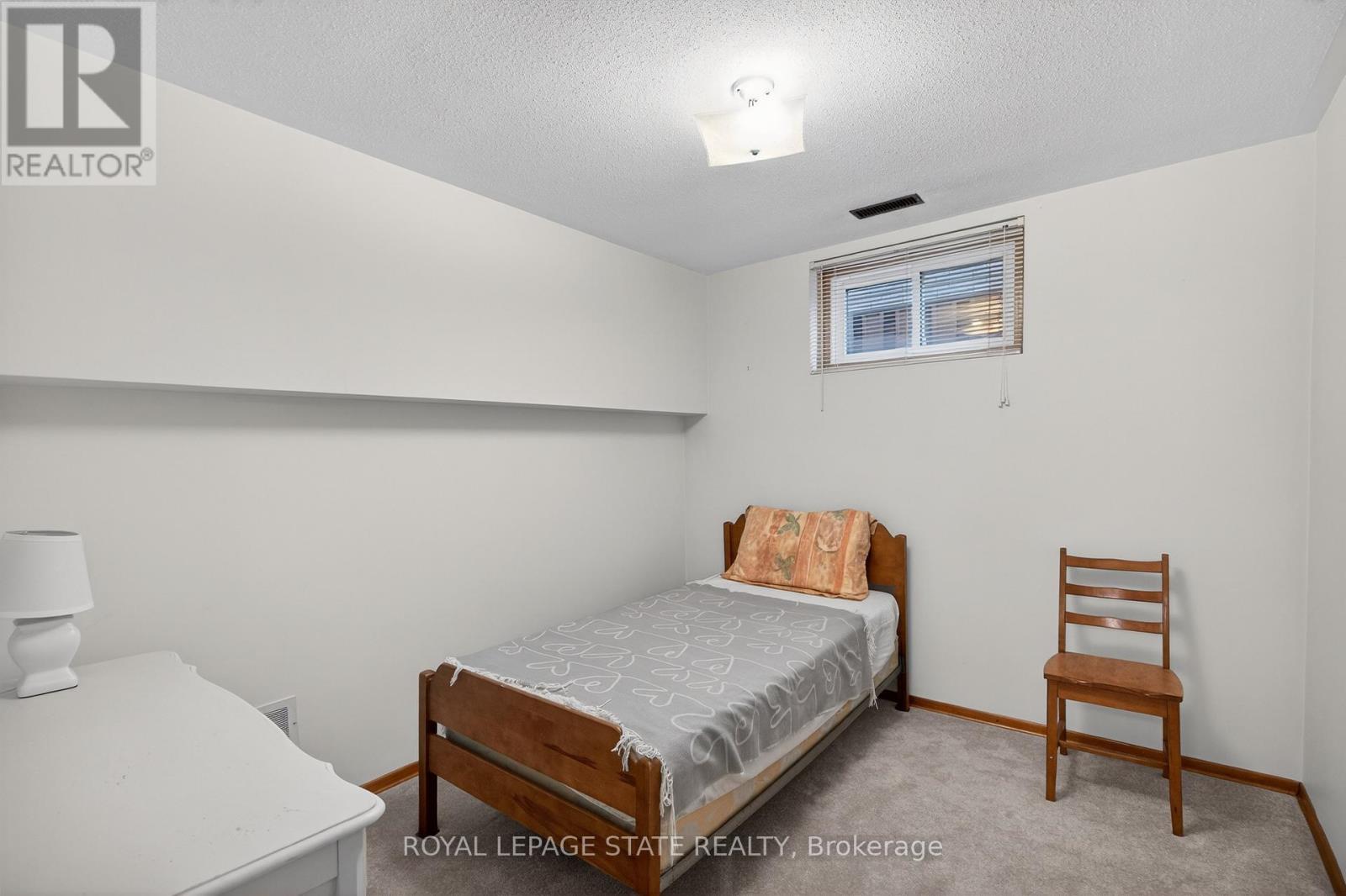 71 Ellington Avenue, Hamilton (Stoney Creek), Ontario  L8E 3T5 - Photo 31 - X12914174