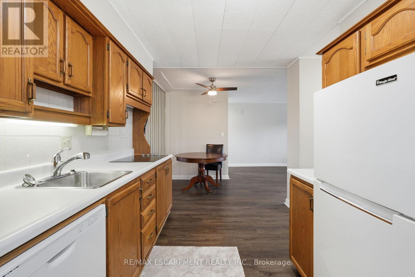 106 - 9 Grant Boulevard, Hamilton (Dundas), Ontario  L9H 4L5 - Photo 18 - X12914180