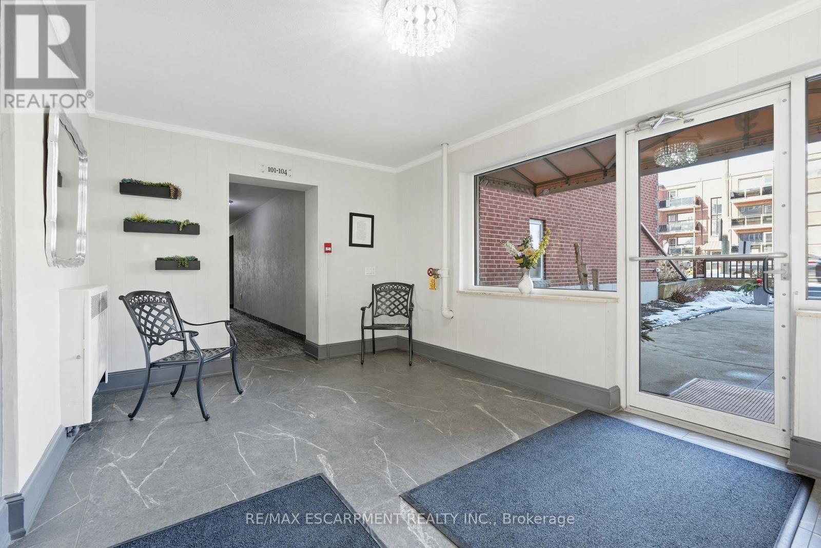 106 - 9 Grant Boulevard, Hamilton (Dundas), Ontario  L9H 4L5 - Photo 5 - X12914180