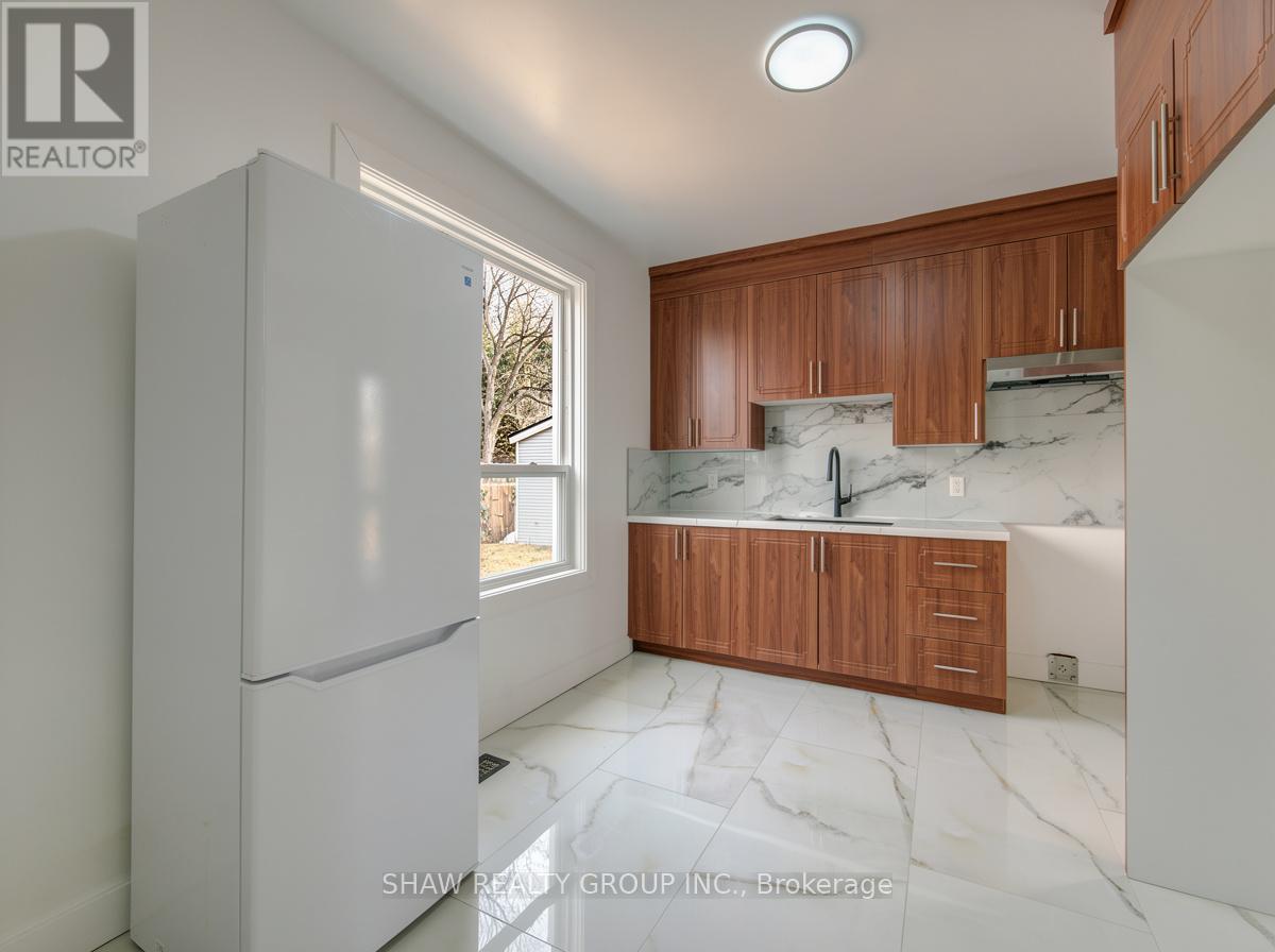 80 Lancaster Street W, Kitchener, Ontario  N2H 4T6 - Photo 13 - X12914186