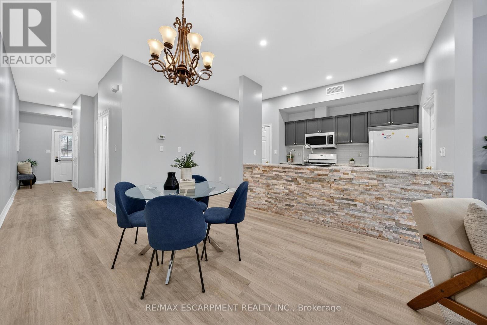 4 - 60 Natalia Avenue, Hamilton (Twenty Place), Ontario  L0R 1W0 - Photo 17 - X12914192