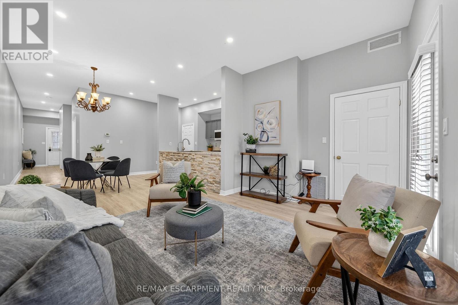 4 - 60 Natalia Avenue, Hamilton (Twenty Place), Ontario  L0R 1W0 - Photo 28 - X12914192