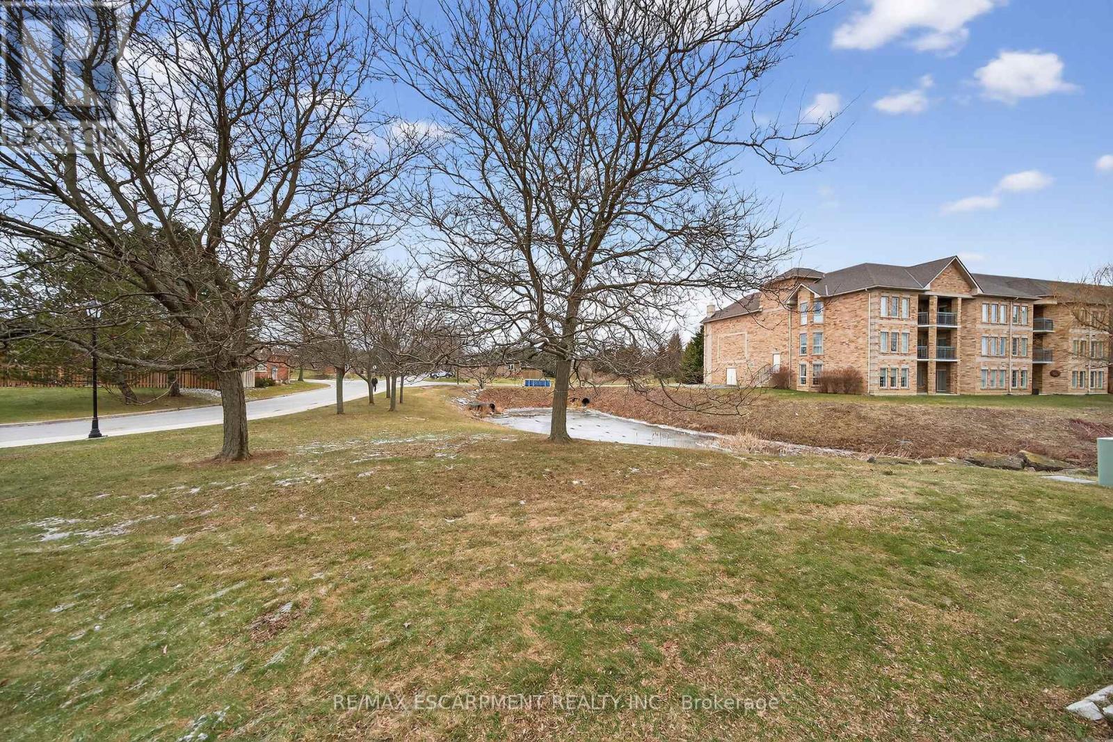 4 - 60 Natalia Avenue, Hamilton (Twenty Place), Ontario  L0R 1W0 - Photo 33 - X12914192