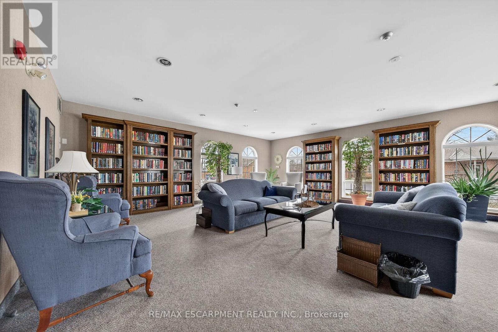 4 - 60 Natalia Avenue, Hamilton (Twenty Place), Ontario  L0R 1W0 - Photo 35 - X12914192