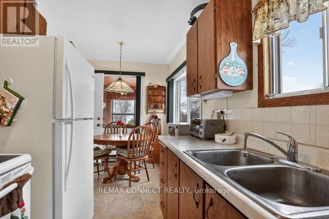 60 Mcgill Drive, Kawartha Lakes (Janetville), Ontario  L0B 1K0 - Photo 16 - X12914226