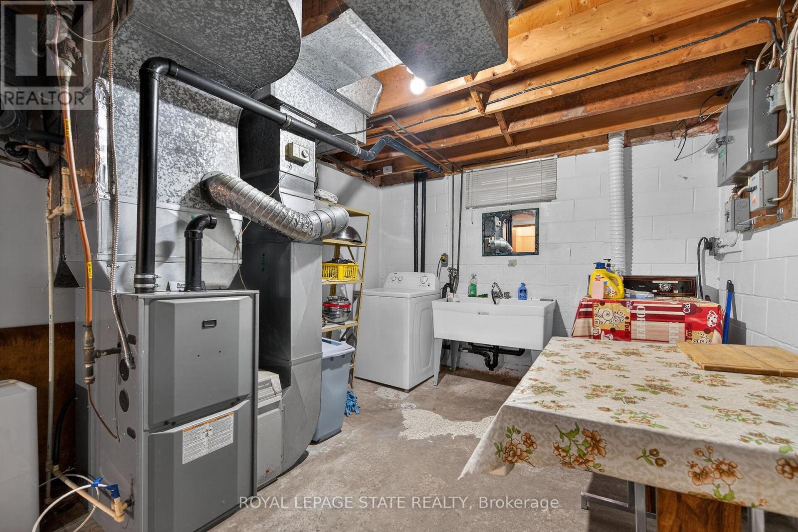 15 Fairington Crescent, Hamilton (Kentley), Ontario  L8E 3N3 - Photo 42 - X12914272