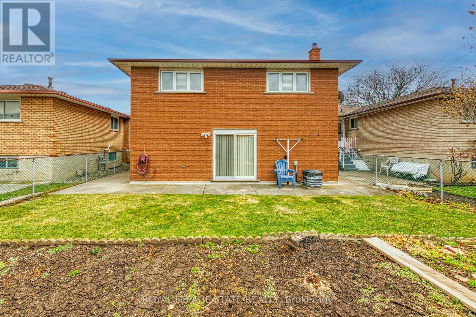 15 Fairington Crescent, Hamilton (Kentley), Ontario  L8E 3N3 - Photo 48 - X12914272