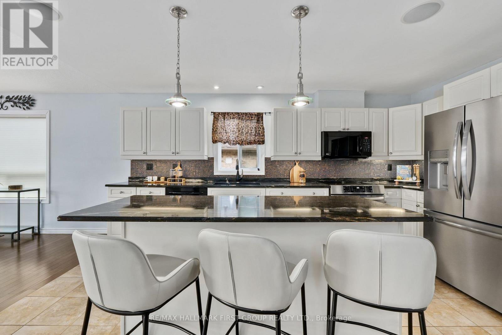 1226 Ashland Drive, Cobourg, Ontario  K9A 5S4 - Photo 17 - X12914284