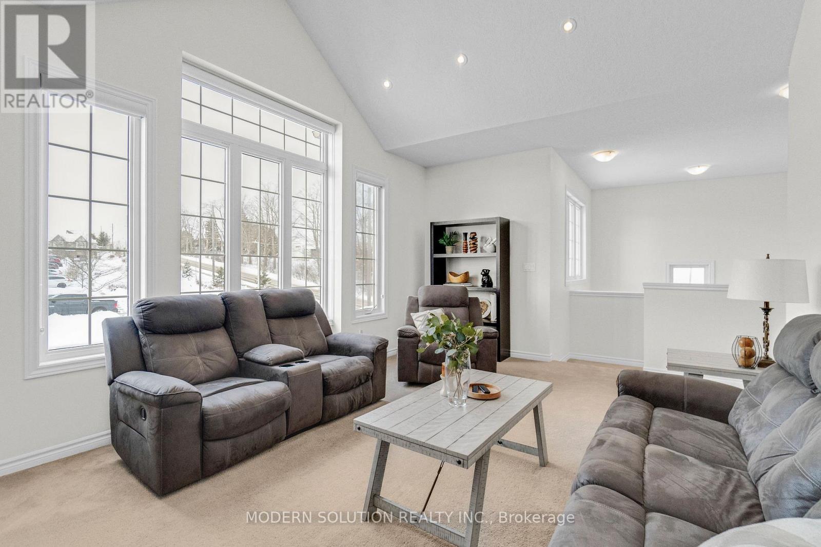 99 Creighton Avenue, Guelph (Grange Road), Ontario  N1E 0H8 - Photo 17 - X12914308