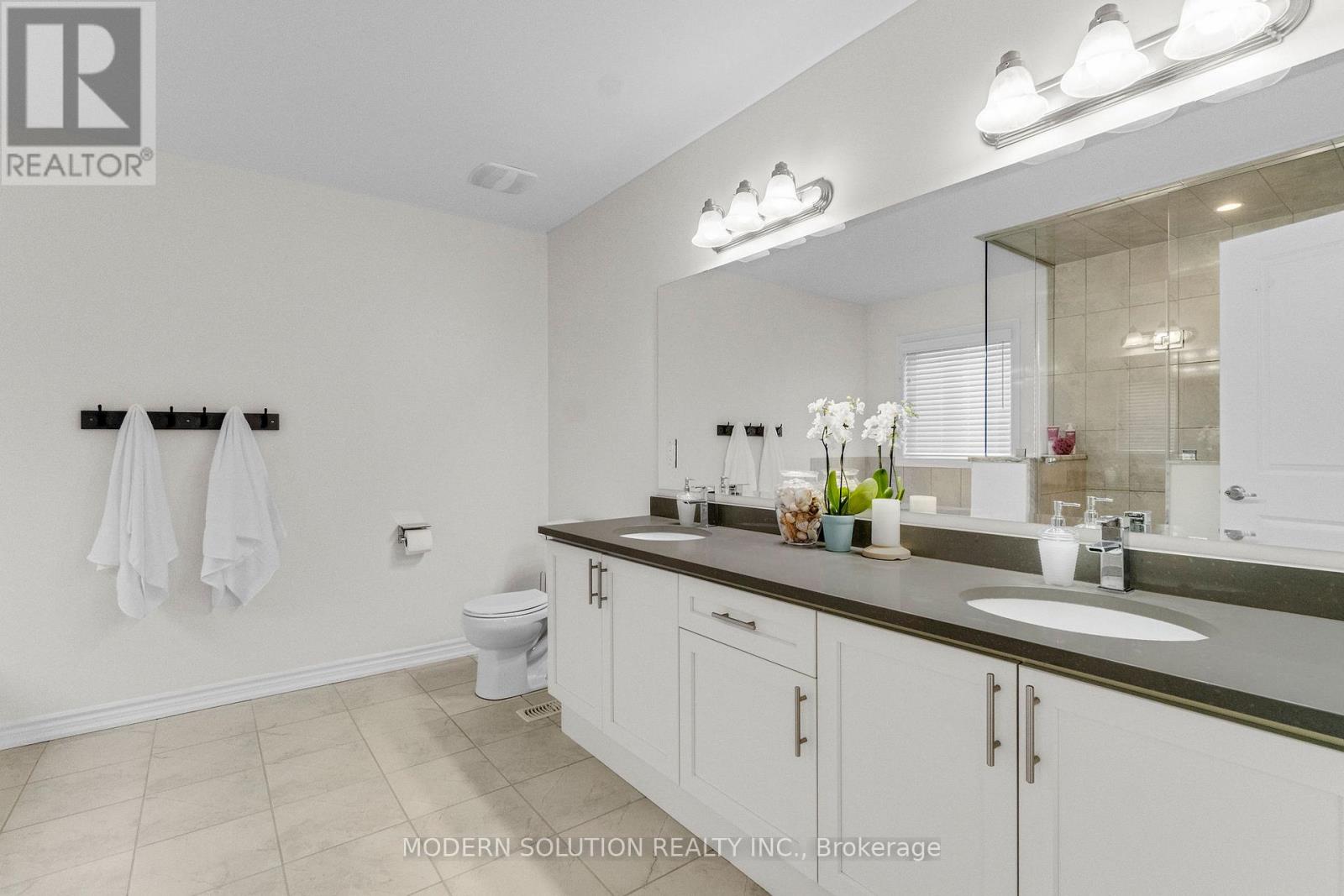 99 Creighton Avenue, Guelph (Grange Road), Ontario  N1E 0H8 - Photo 23 - X12914308