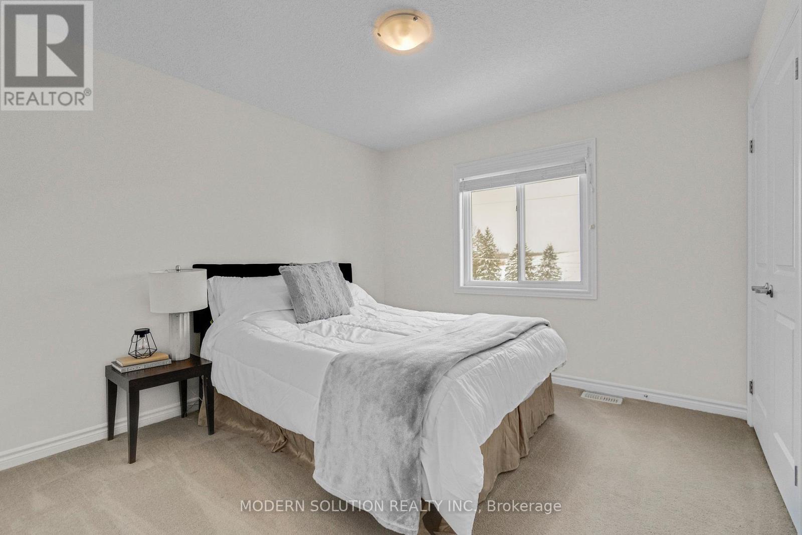 99 Creighton Avenue, Guelph (Grange Road), Ontario  N1E 0H8 - Photo 30 - X12914308