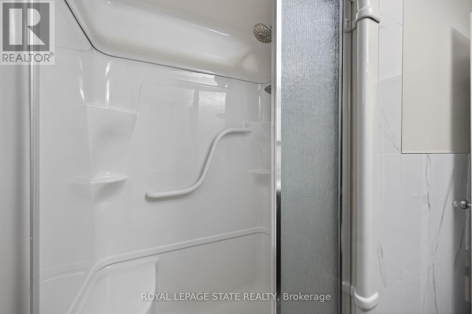 19 Burfield Avenue, Hamilton (Huntington), Ontario  L8T 2J8 - Photo 24 - X12914310