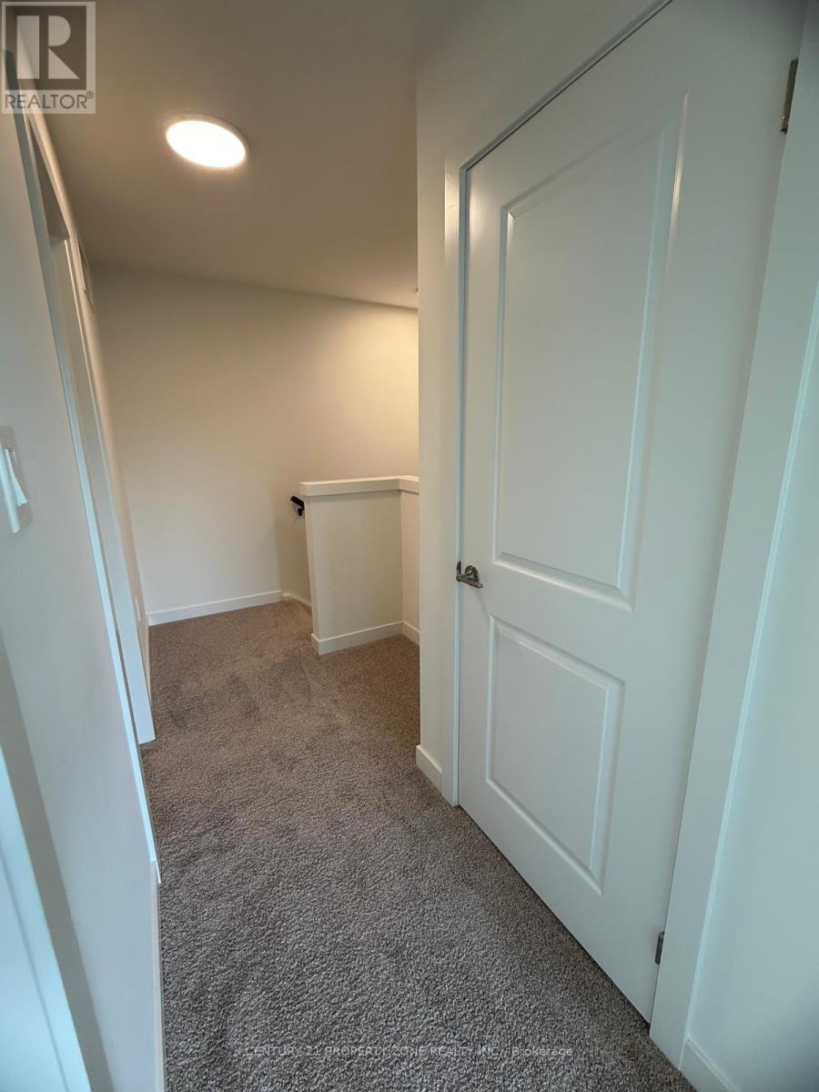 Block A 150 - 824 Woolwich Street, Guelph/eramosa, Ontario  N1H 6J2 - Photo 6 - X12914318