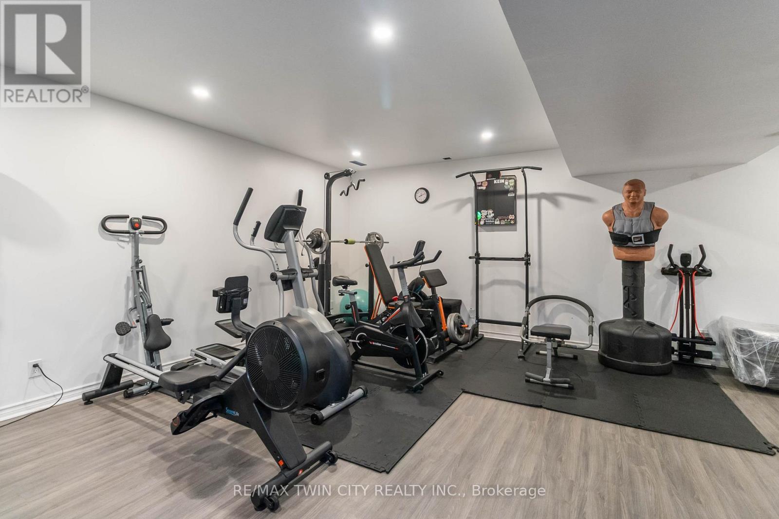 32 - 1038 Colborne Street, Brantford, Ontario  N3S 3T6 - Photo 23 - X12914348