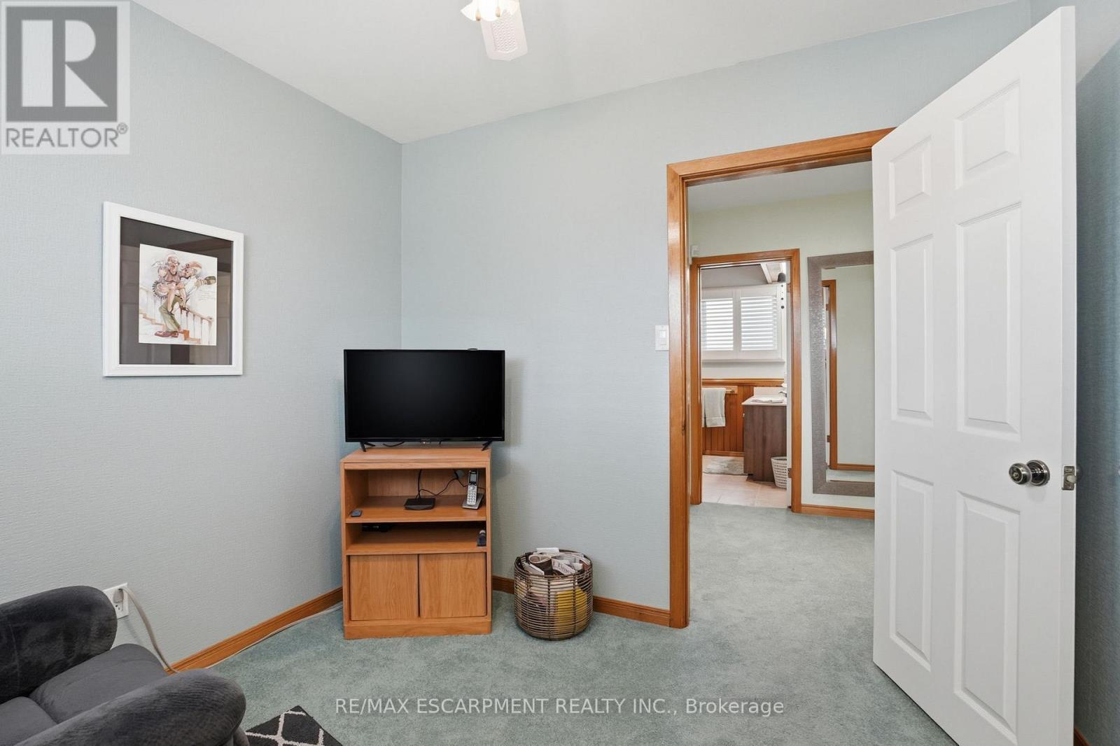 692 Miles Road, Hamilton, Ontario  L0R 1P0 - Photo 22 - X12914372