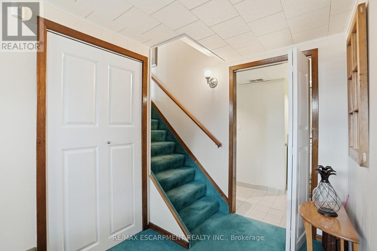 692 Miles Road, Hamilton, Ontario  L0R 1P0 - Photo 23 - X12914372