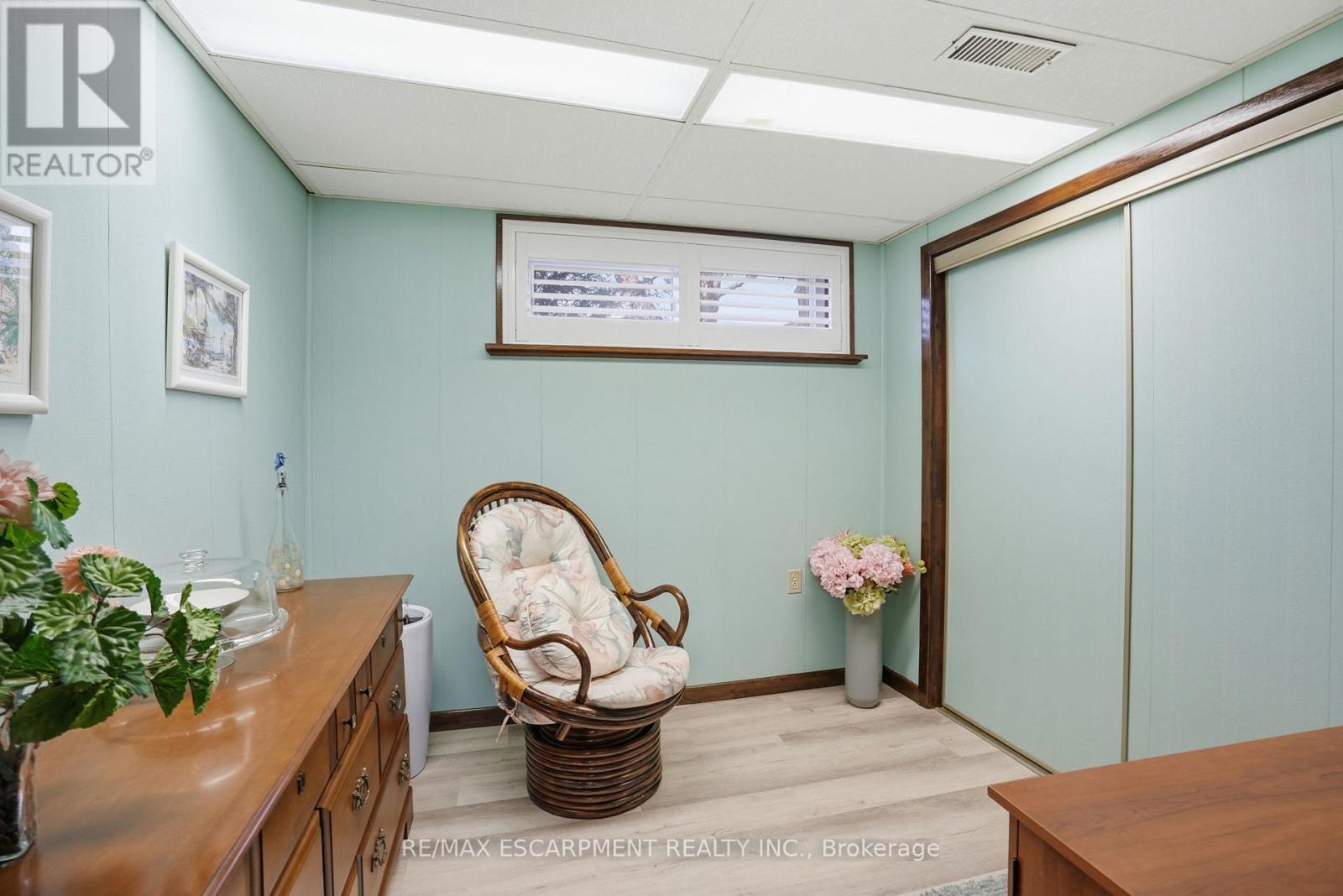 692 Miles Road, Hamilton, Ontario  L0R 1P0 - Photo 27 - X12914372