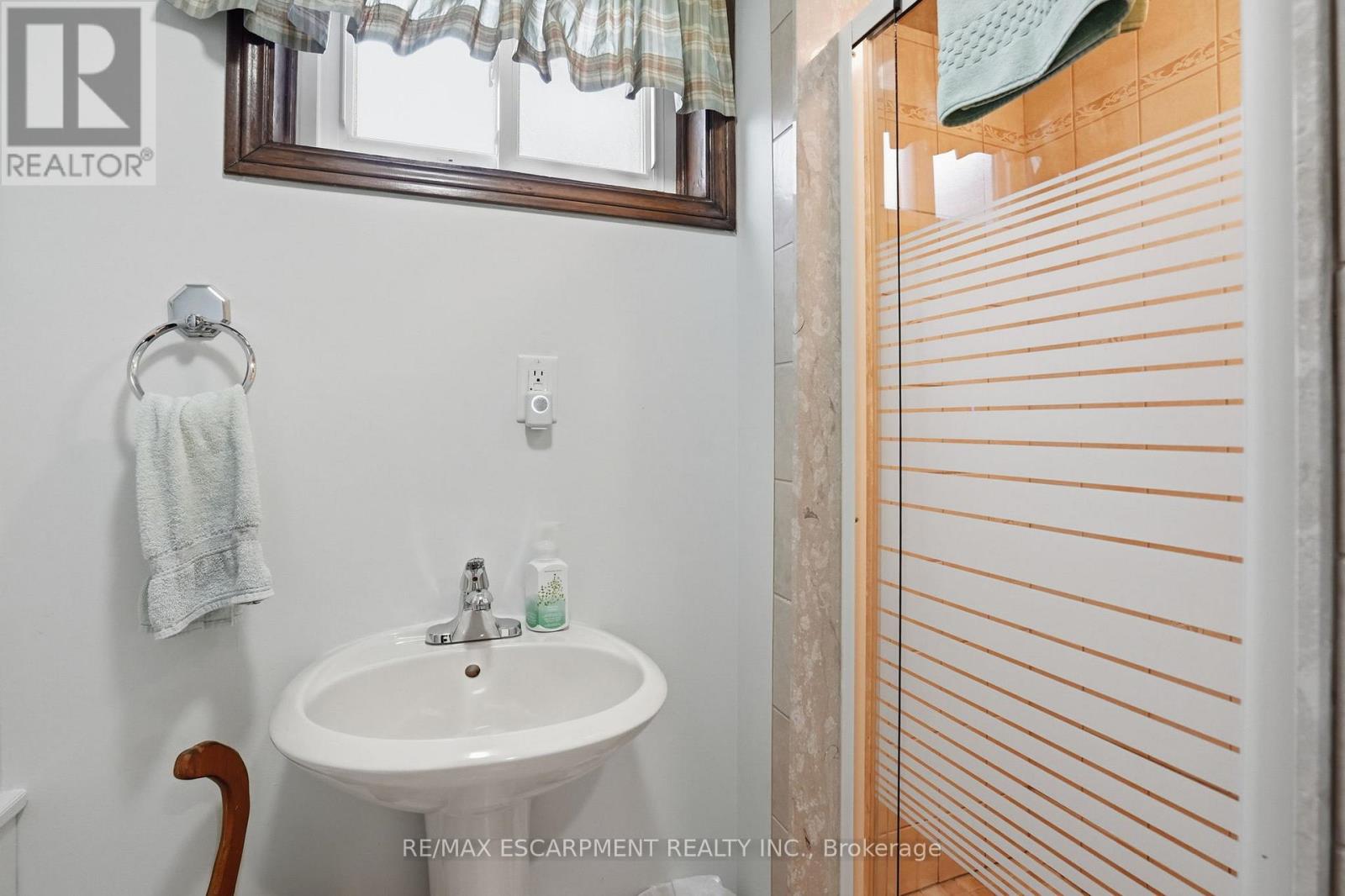 692 Miles Road, Hamilton, Ontario  L0R 1P0 - Photo 28 - X12914372