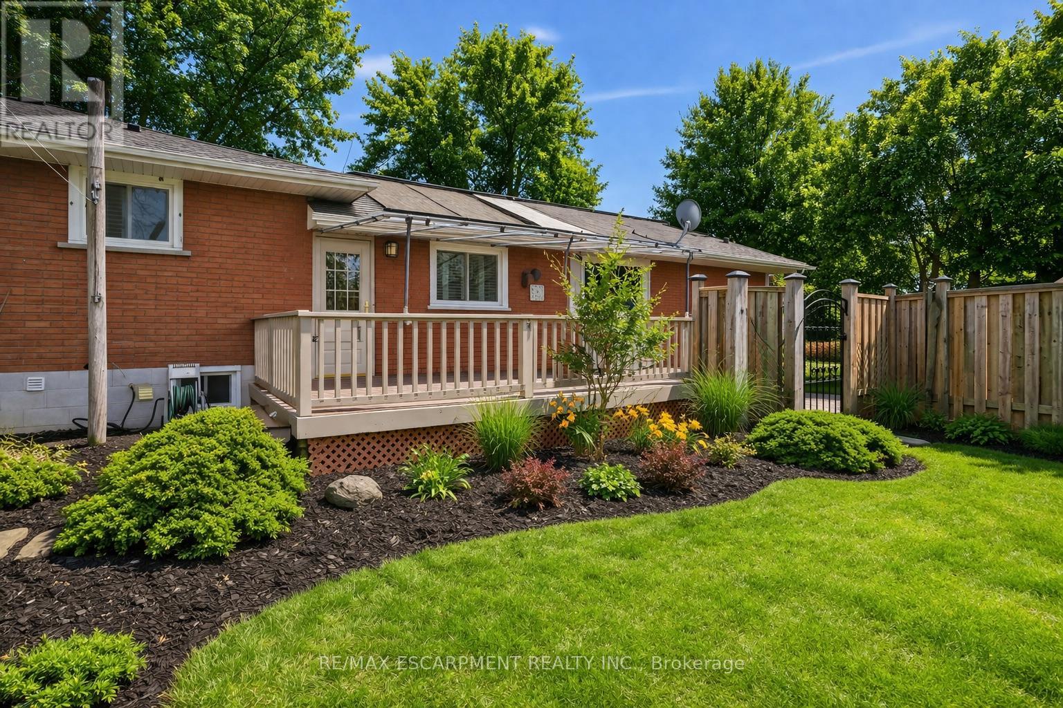 692 Miles Road, Hamilton, Ontario  L0R 1P0 - Photo 31 - X12914372