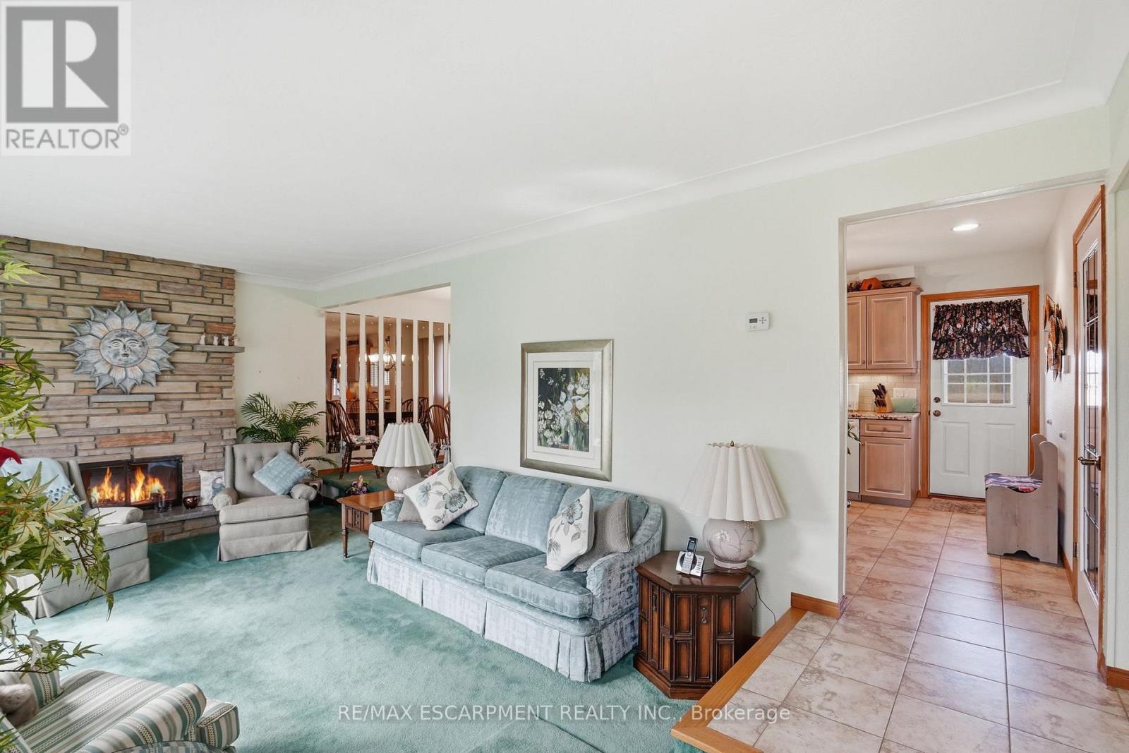 692 Miles Road, Hamilton, Ontario  L0R 1P0 - Photo 4 - X12914372