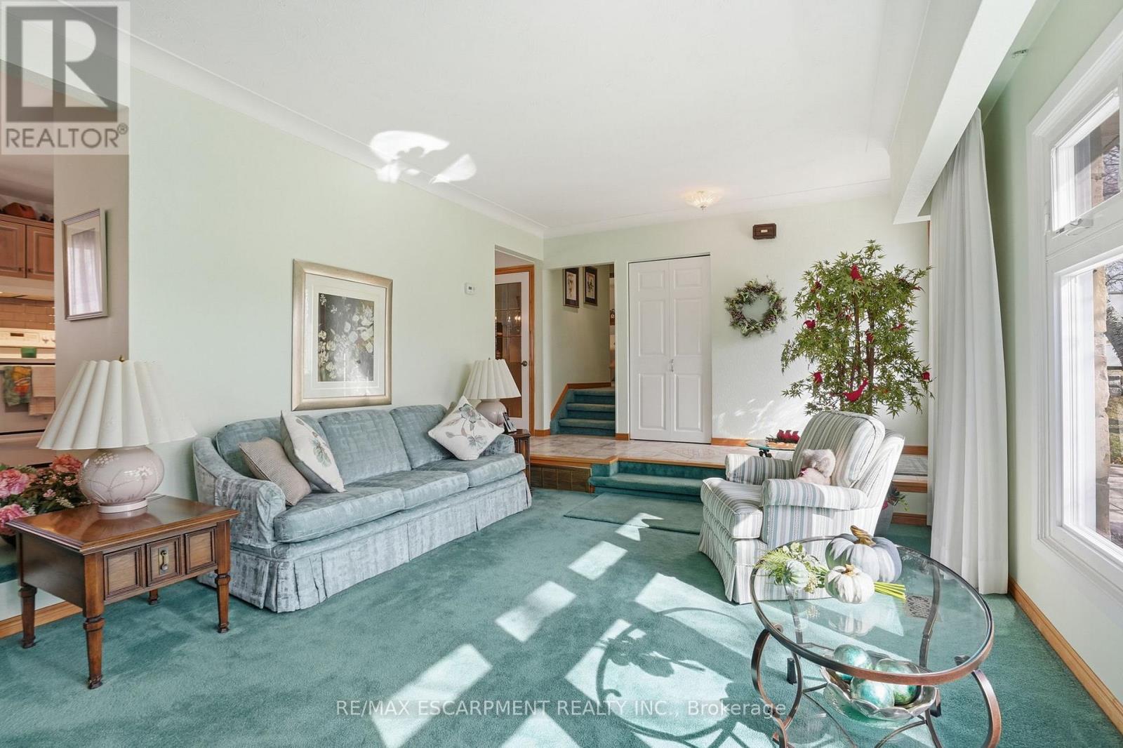 692 Miles Road, Hamilton, Ontario  L0R 1P0 - Photo 6 - X12914372