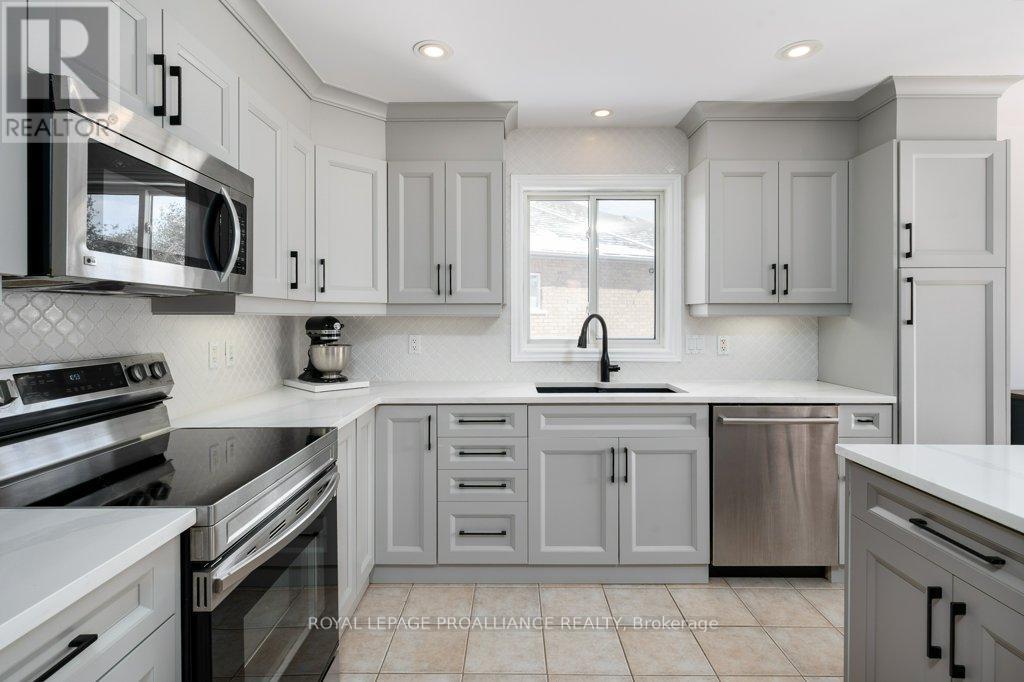 21 Forest Valley Drive, Quinte West, Ontario  K0K 2C0 - Photo 13 - X12914520