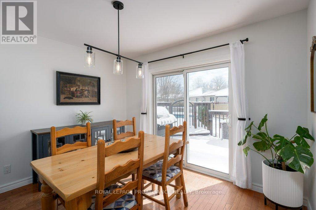 21 Forest Valley Drive, Quinte West, Ontario  K0K 2C0 - Photo 16 - X12914520