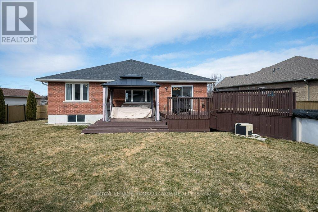 21 Forest Valley Drive, Quinte West, Ontario  K0K 2C0 - Photo 36 - X12914520
