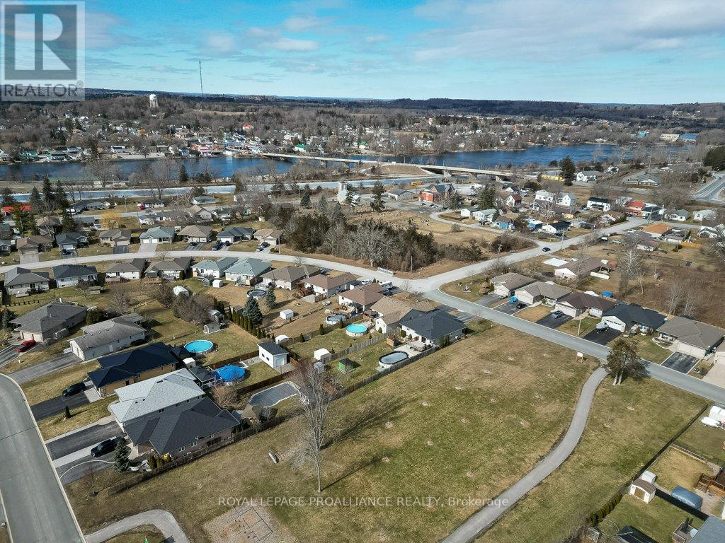 21 Forest Valley Drive, Quinte West, Ontario  K0K 2C0 - Photo 48 - X12914520