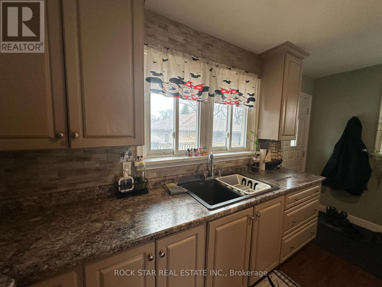 3616 Dorchester Road, Niagara Falls, Ontario  L2J 3A5 - Photo 8 - X12881096