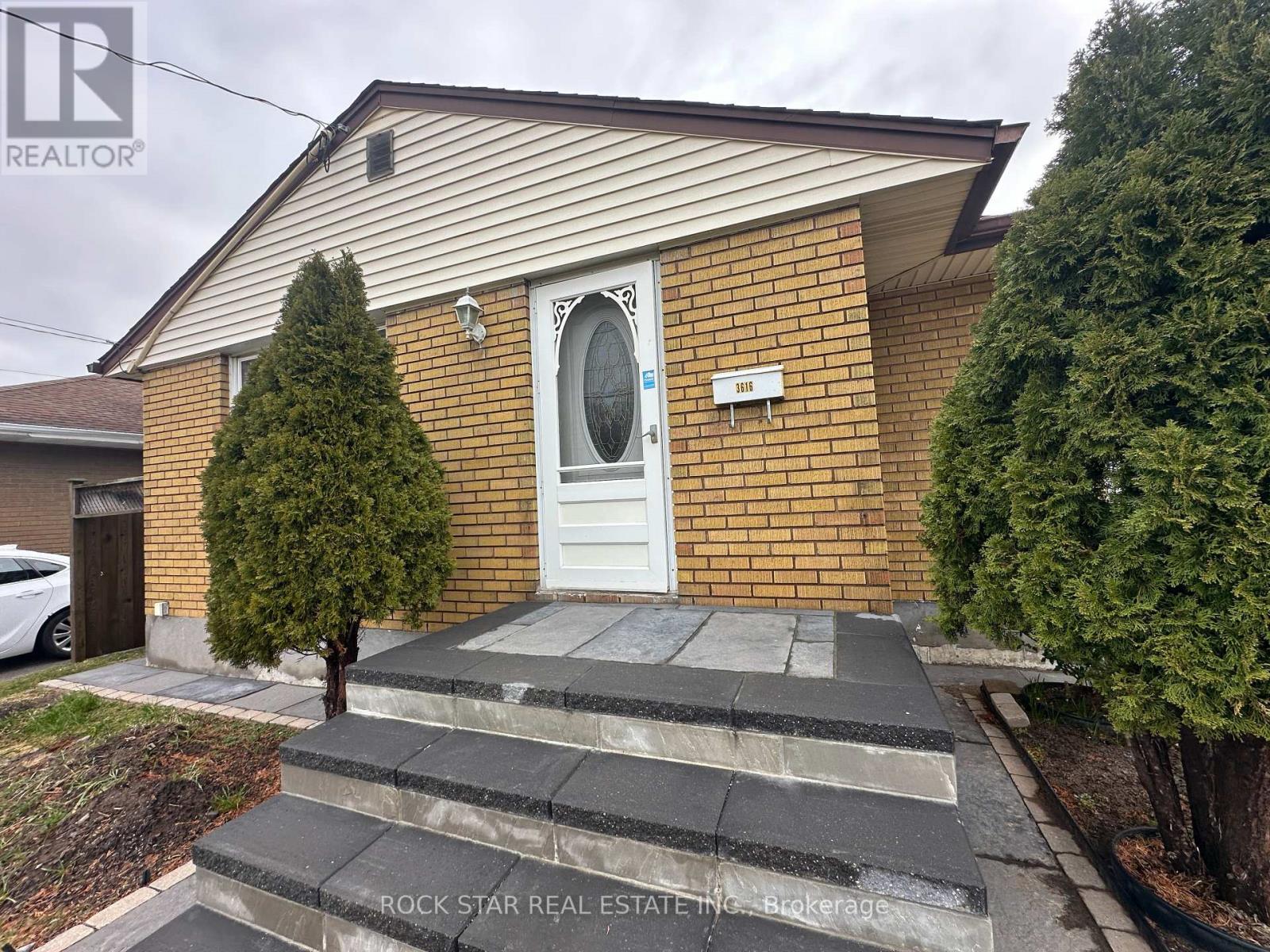 3616 Dorchester Road, Niagara Falls, Ontario  L2J 3A5 - Photo 2 - X12881096