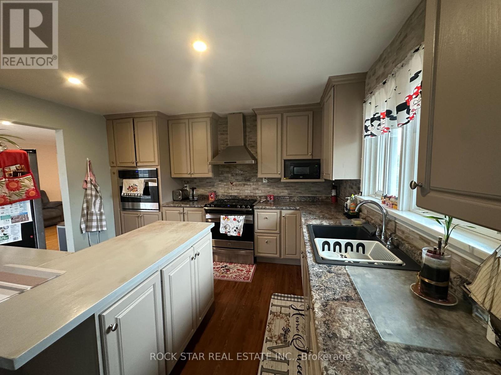 3616 Dorchester Road, Niagara Falls, Ontario  L2J 3A5 - Photo 9 - X12881096