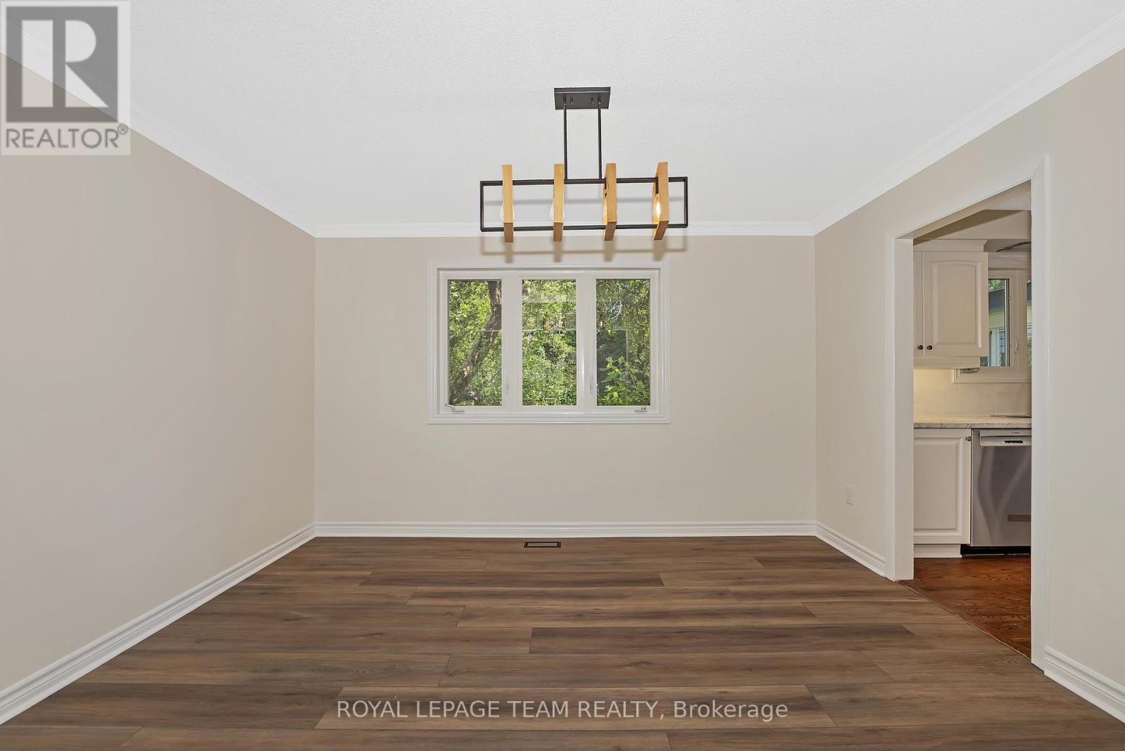 1825 Yale Avenue, Ottawa, Ontario  K1H 6S3 - Photo 11 - X12914404