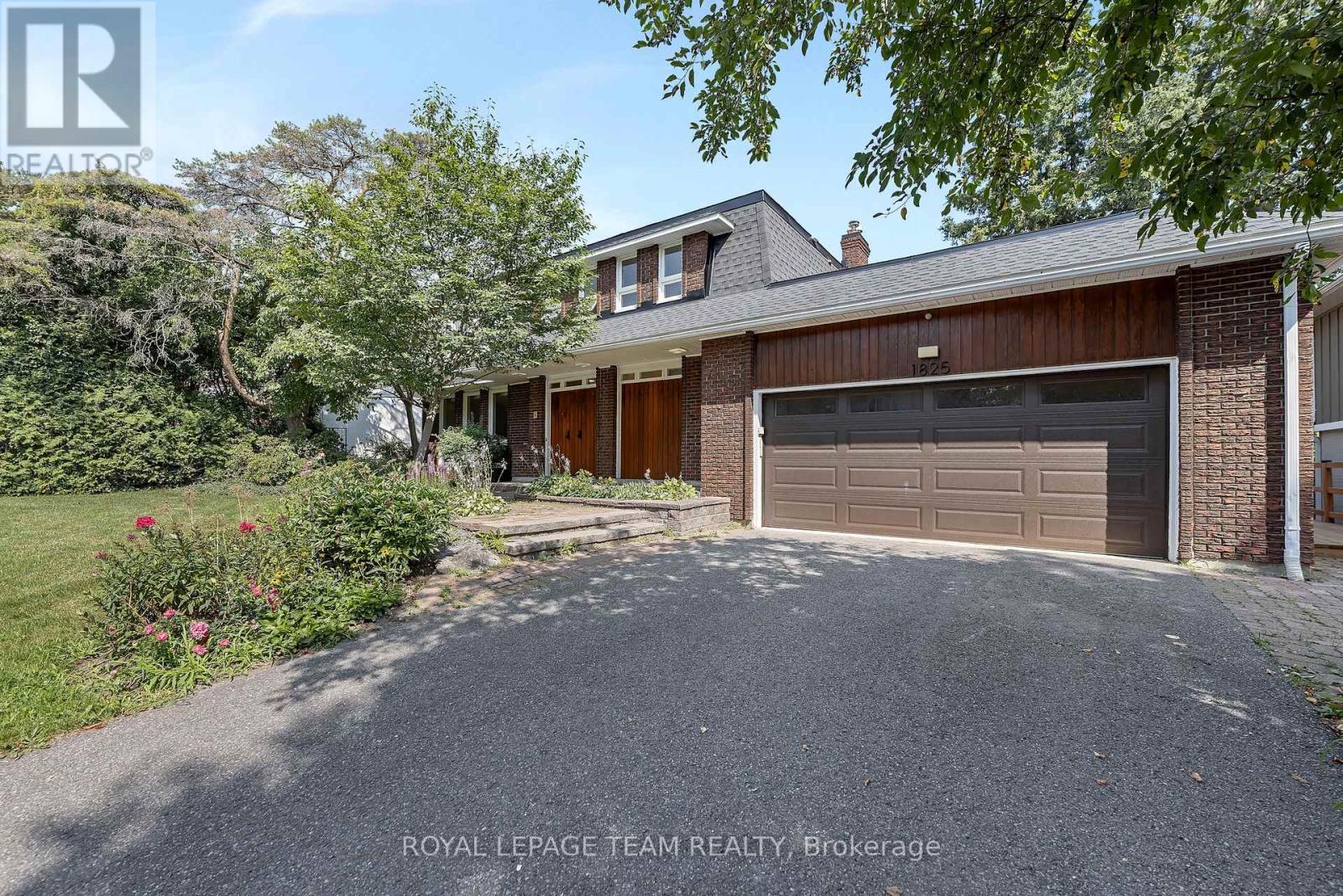 1825 Yale Avenue, Ottawa, Ontario  K1H 6S3 - Photo 2 - X12914404