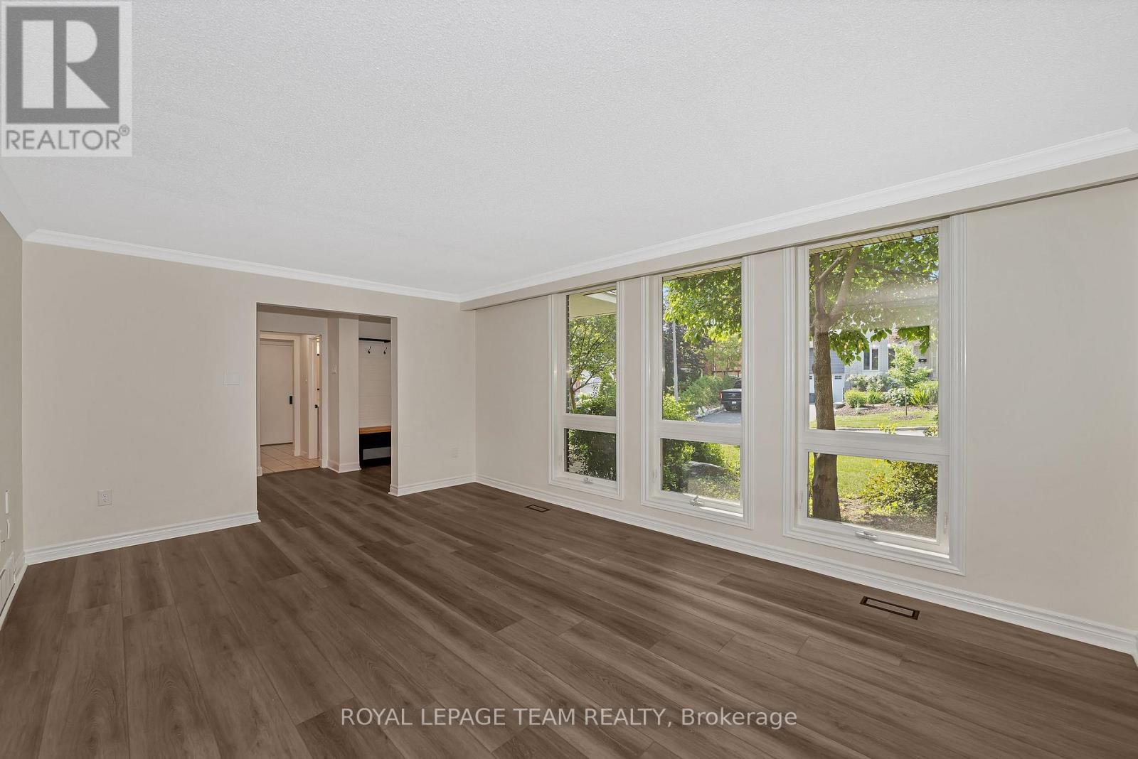 1825 Yale Avenue, Ottawa, Ontario  K1H 6S3 - Photo 9 - X12914404