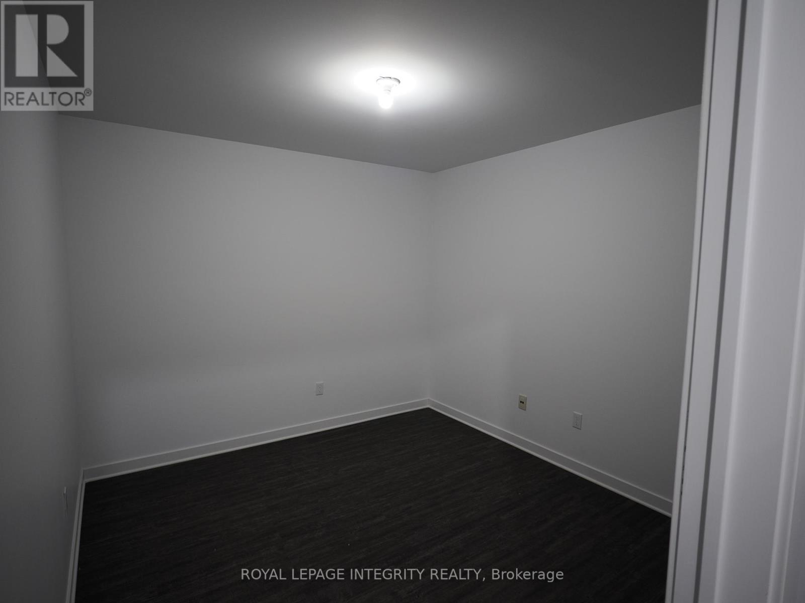 10-11 - 2295 Stevenage Drive, Ottawa, Ontario  K1G 3W1 - Photo 13 - X12914544