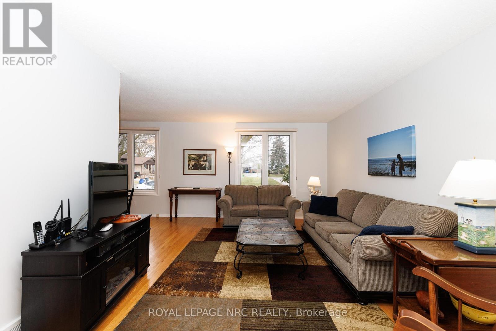 15 Carousel Circle, St. Catharines, Ontario  L2N 6C9 - Photo 11 - X12914522