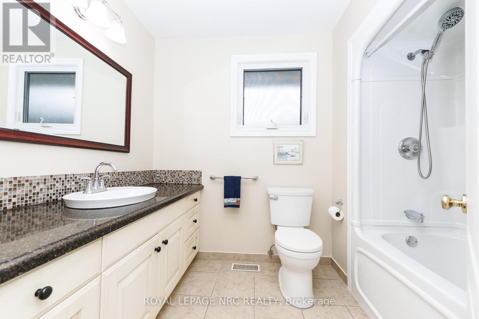 15 Carousel Circle, St. Catharines, Ontario  L2N 6C9 - Photo 20 - X12914522