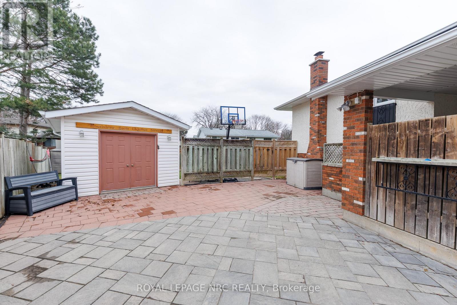 15 Carousel Circle, St. Catharines, Ontario  L2N 6C9 - Photo 32 - X12914522