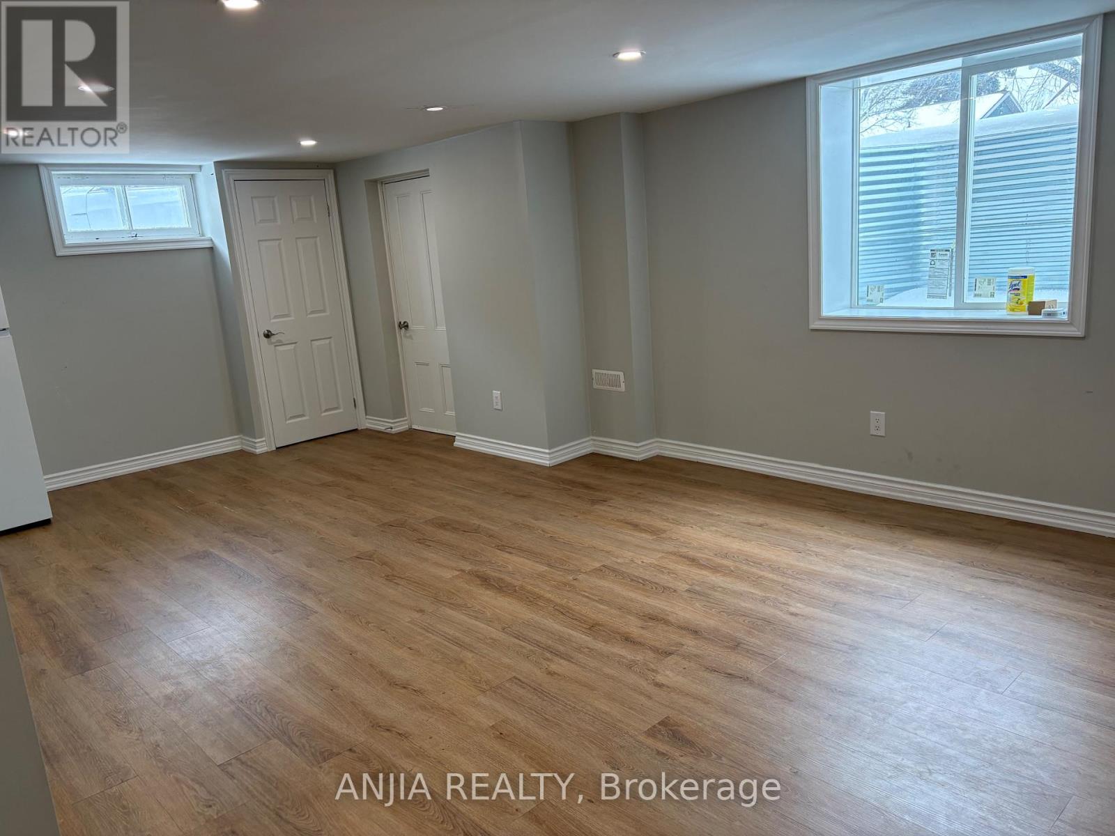 LOWER - 473 GIBBONS STREET, oshawa (mclaughlin), Ontario